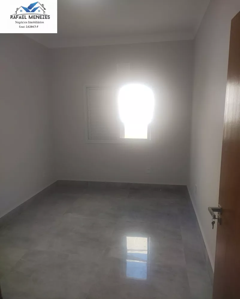 Casa à venda com 3 quartos, 130m² - Foto 3