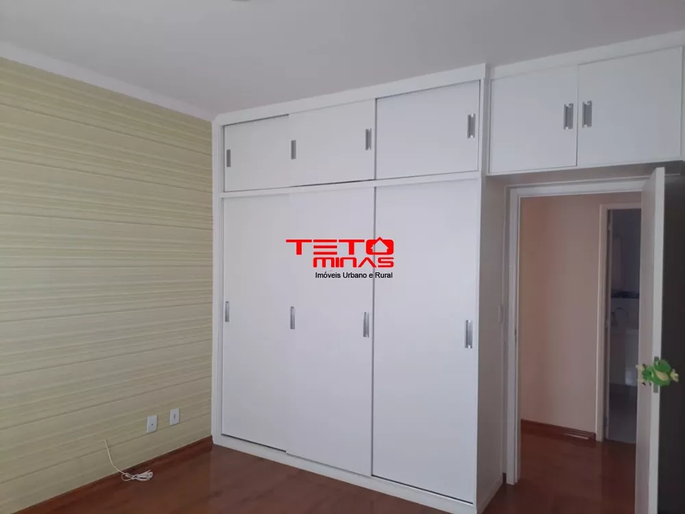 Casa, 3 quartos, 248 m² - Foto 3