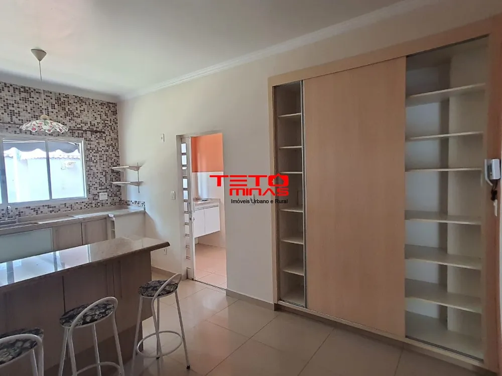 Casa, 3 quartos, 248 m² - Foto 8