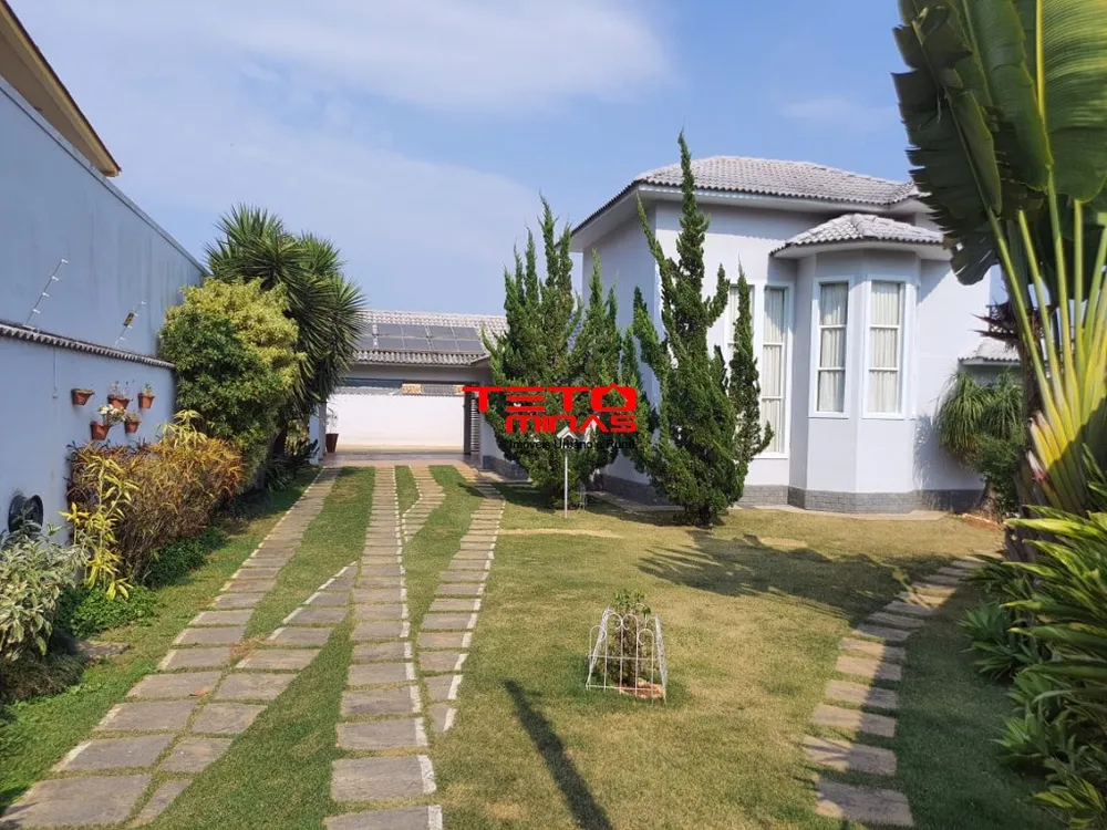 Casa, 3 quartos, 248 m² - Foto 1