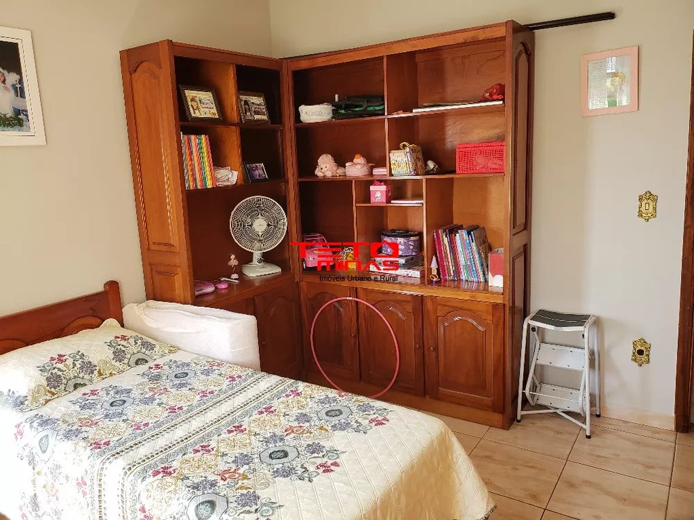 Casa, 4 quartos, 310 m² - Foto 3