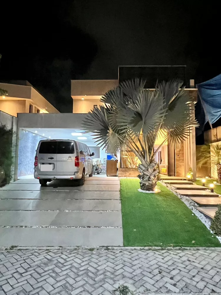 Casa, 3 quartos, 227 m² - Foto 1