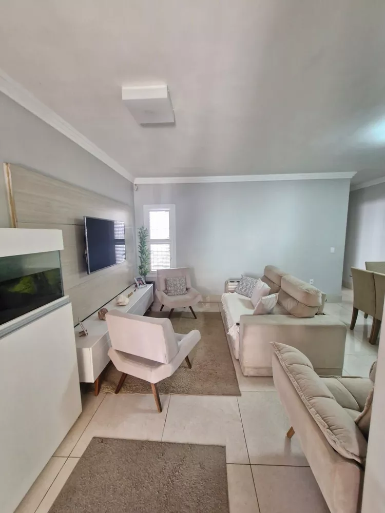 Casa, 3 quartos, 102 m² - Foto 1