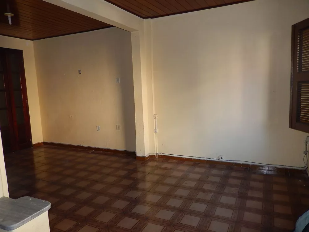 Casa, 3 quartos, 205 m² - Foto 2