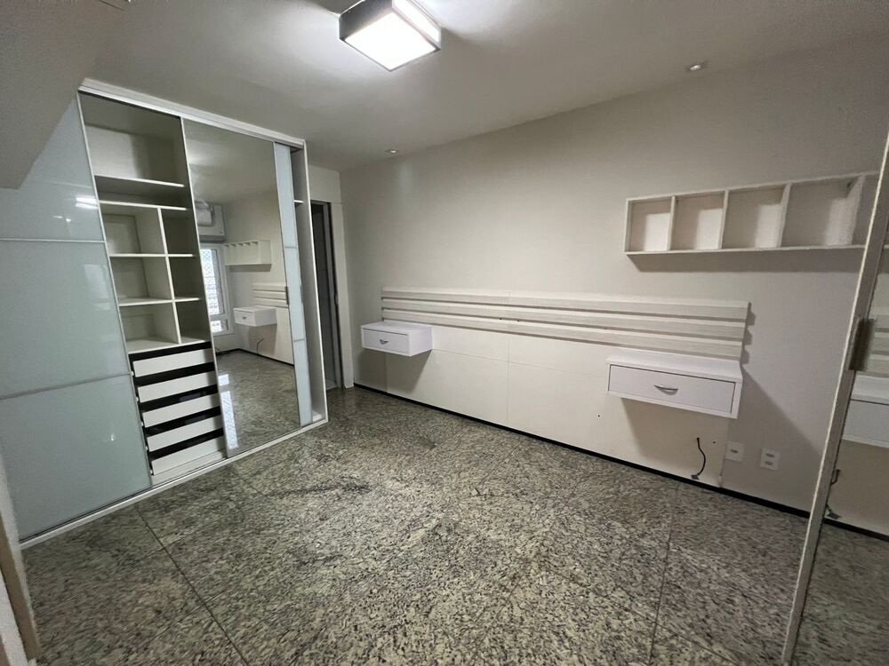 Apartamento à venda com 3 quartos, 97m² - Foto 1