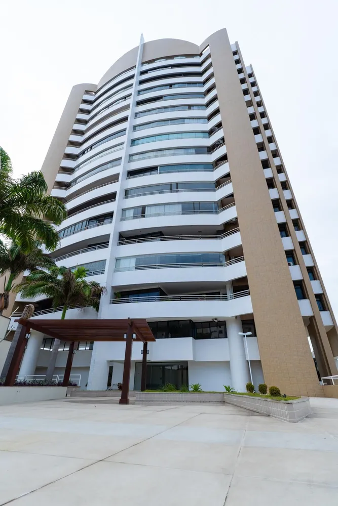 Apartamento, 3 quartos, 260 m² - Foto 1