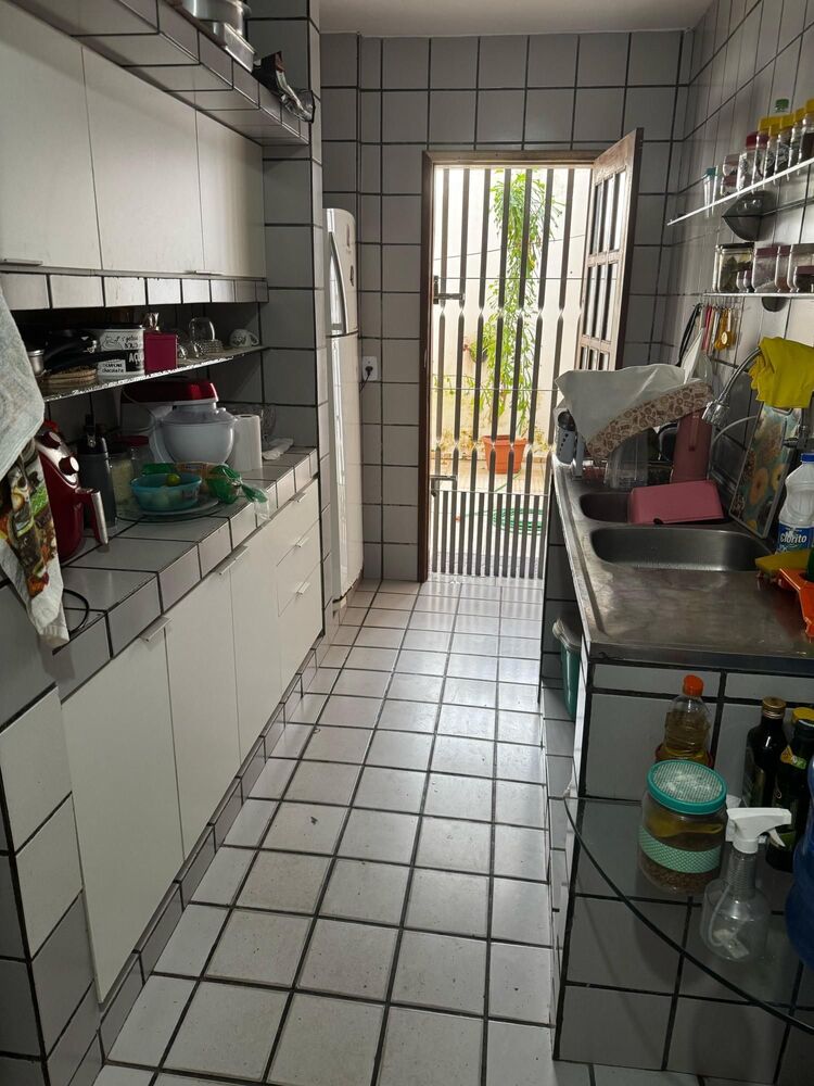 Casa, 5 quartos, 180 m² - Foto 2