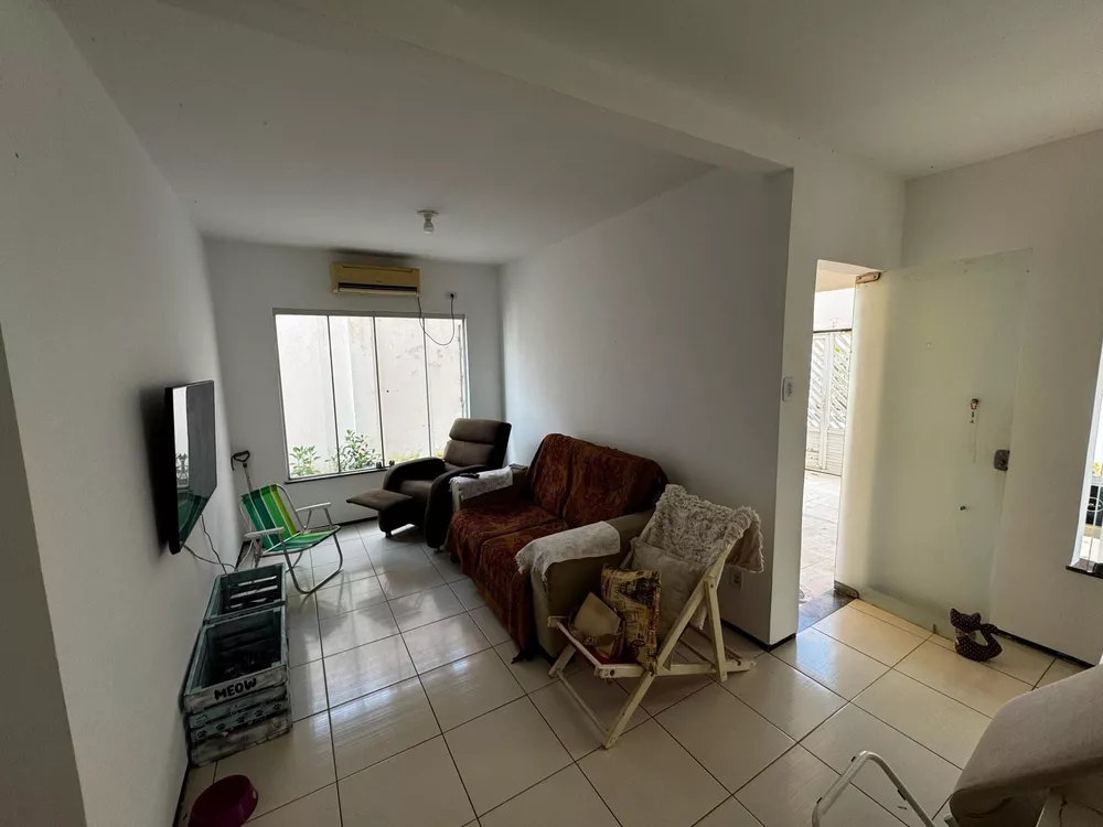 Casa, 5 quartos, 180 m² - Foto 1