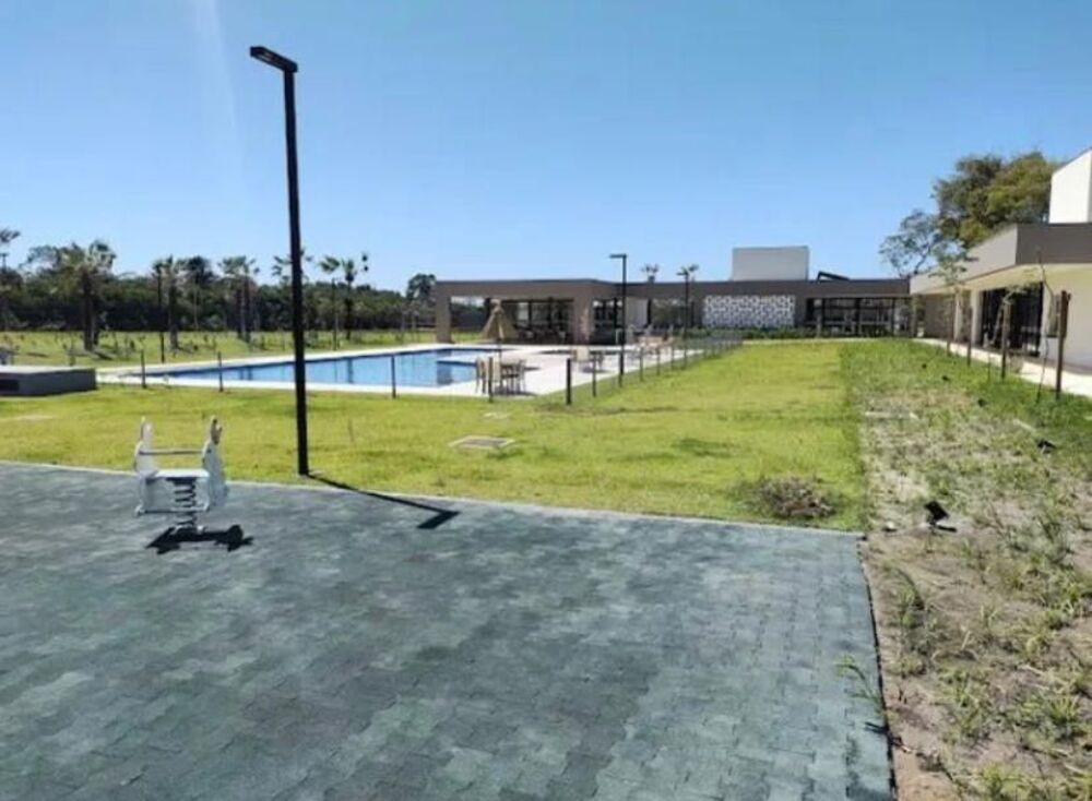 Terreno à venda, 301m² - Foto 1