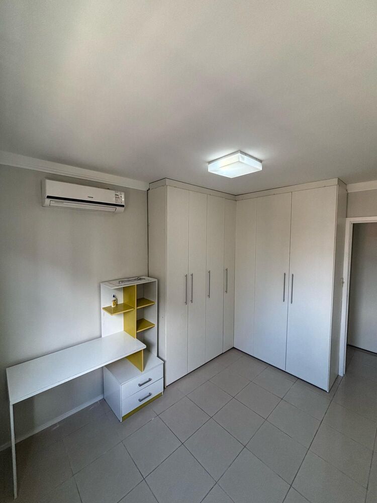 Apartamento para alugar com 3 quartos, 96m² - Foto 7