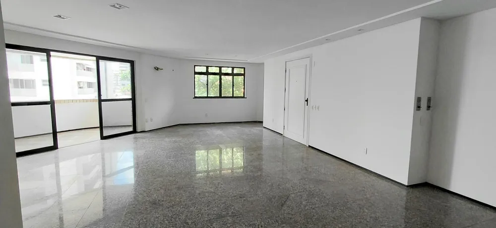 Apartamento, 3 quartos, 220 m² - Foto 1