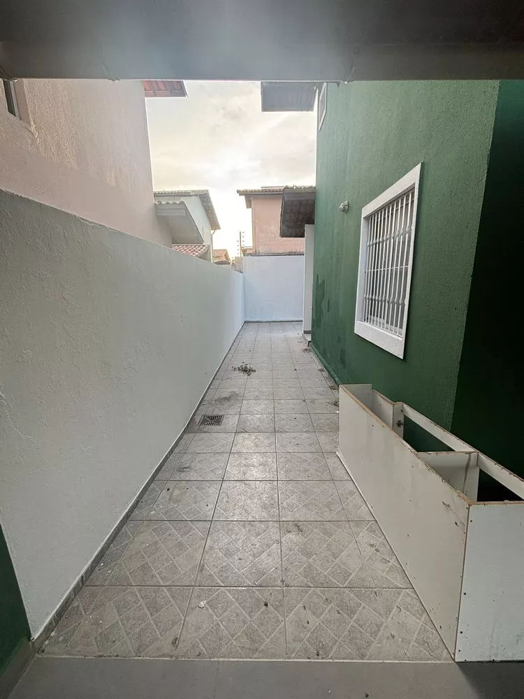 Casa, 3 quartos, 219 m² - Foto 2