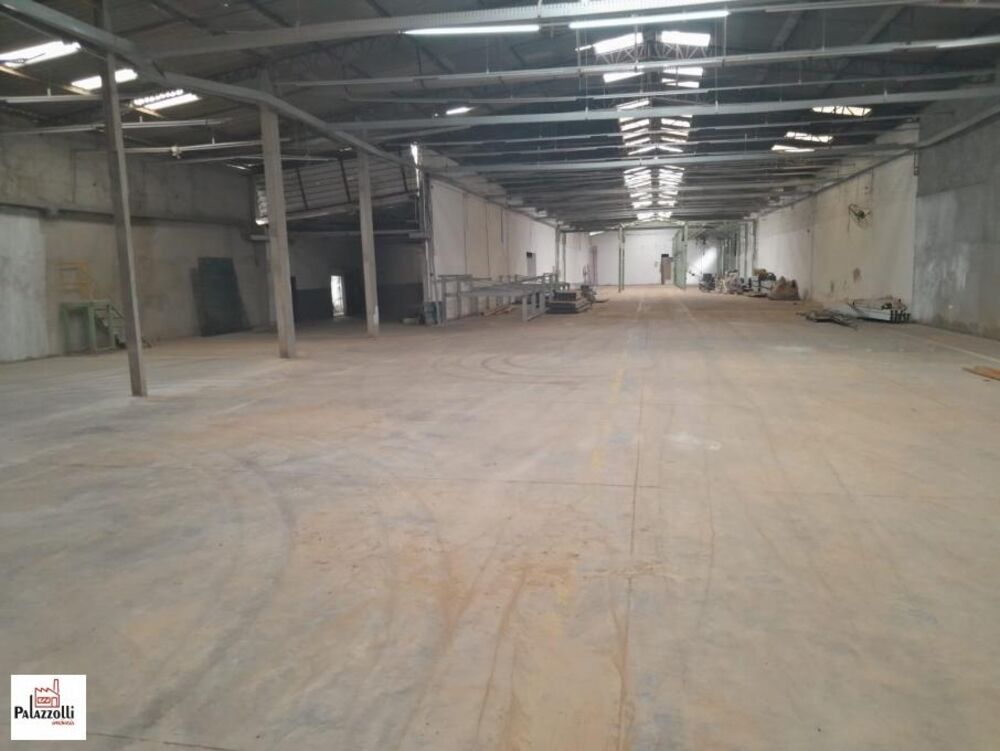 Depósito-Galpão-Armazém para alugar, 2500m² - Foto 1