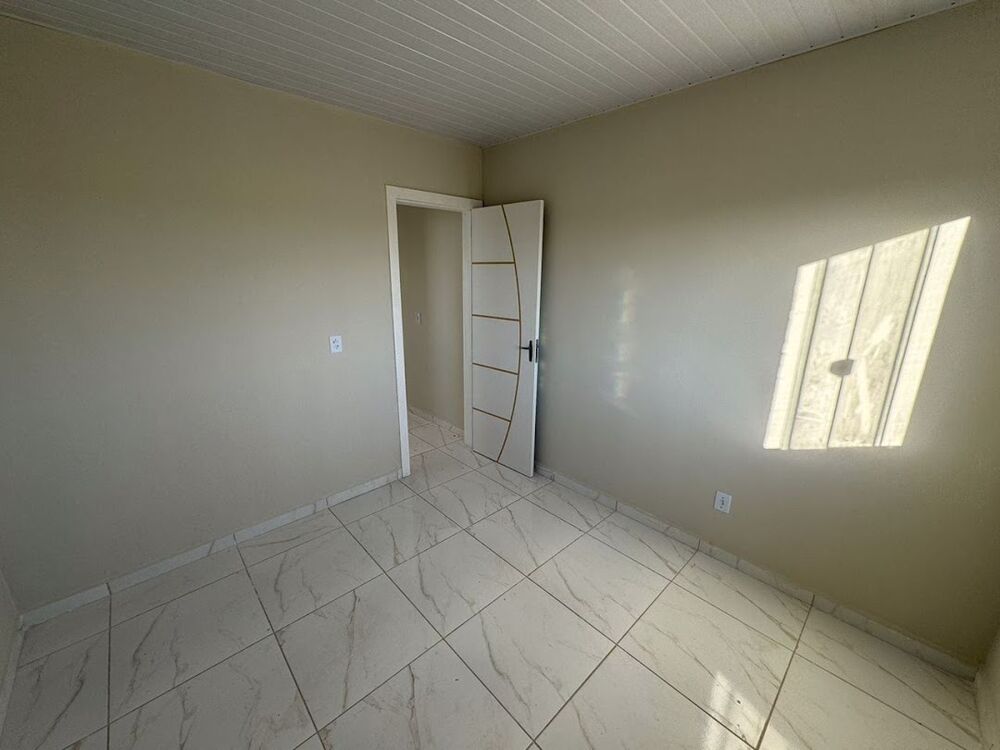 Casa, 2 quartos, 48 m² - Foto 2