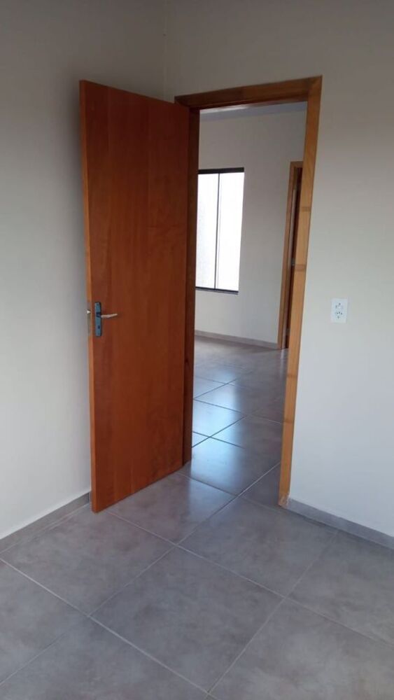 Casa à venda com 2 quartos, 54m² - Foto 8