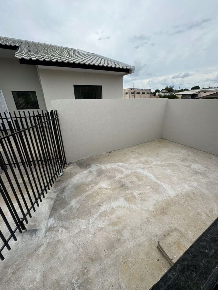 Casa à venda com 2 quartos, 64m² - Foto 3