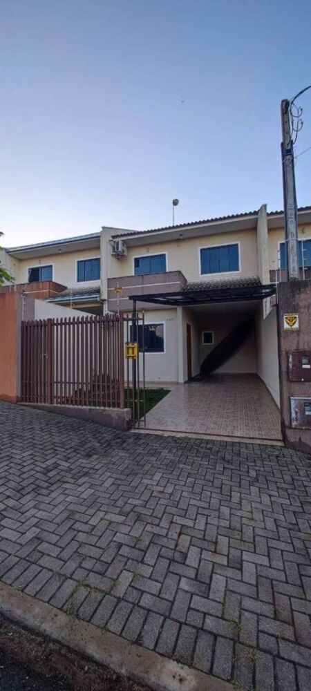 Sobrado à venda com 3 quartos, 90m² - Foto 1