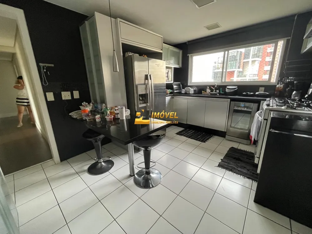 Apartamento, 3 quartos, 181 m² - Foto 11