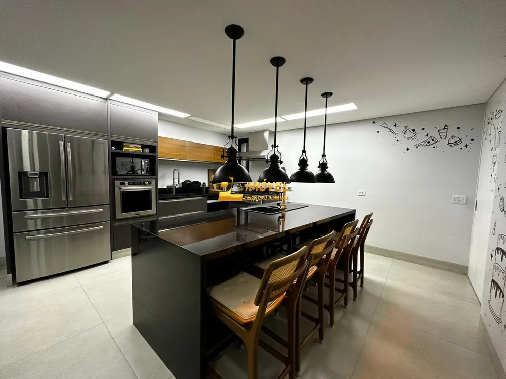 Casa, 3 quartos, 238 m² - Foto 7