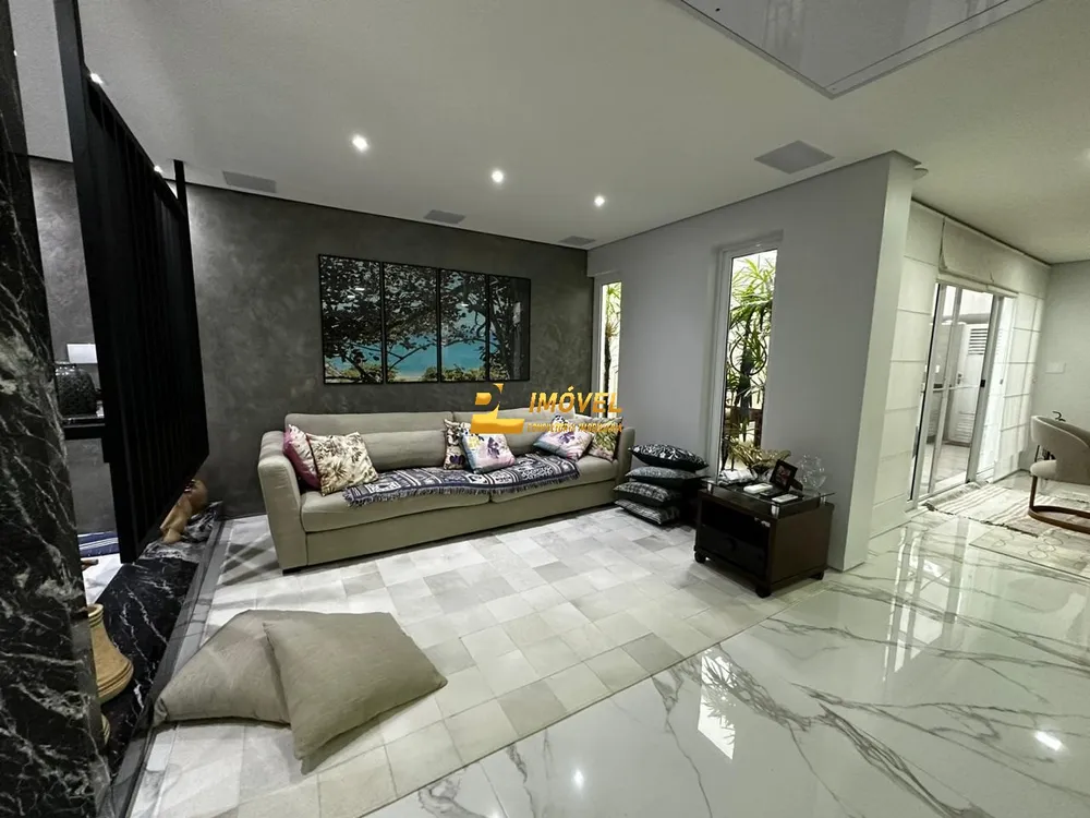 Casa, 3 quartos, 238 m² - Foto 1