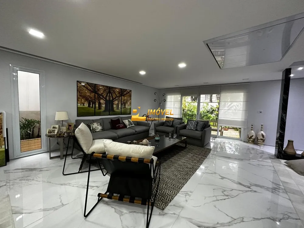 Casa, 3 quartos, 238 m² - Foto 2