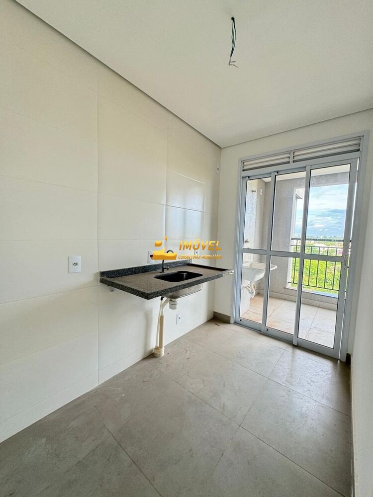 Apartamento à venda com 2 quartos, 65m² - Foto 2