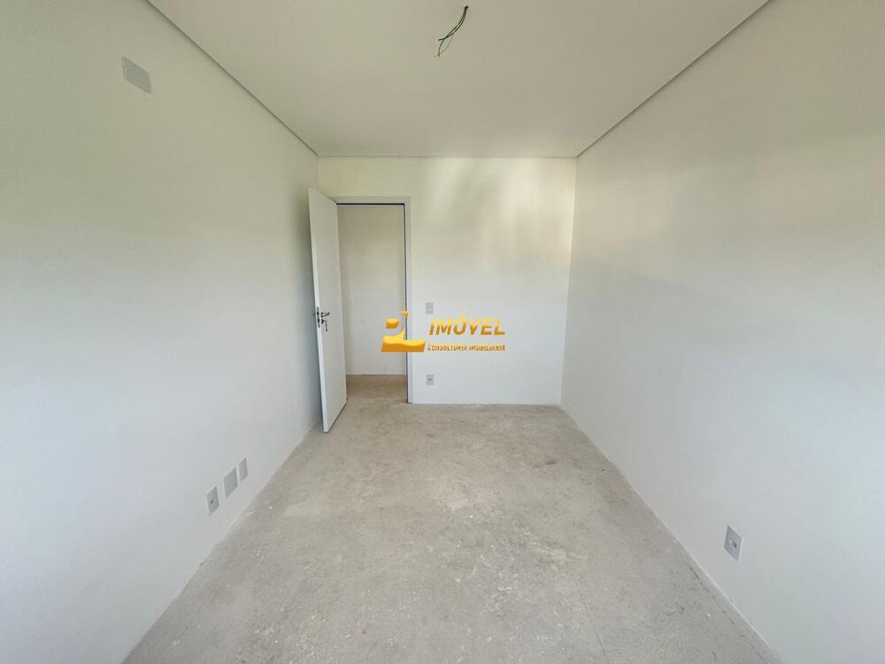 Apartamento à venda com 2 quartos, 65m² - Foto 4