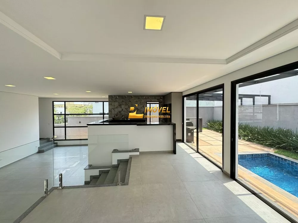 Casa, 3 quartos, 226 m² - Foto 1