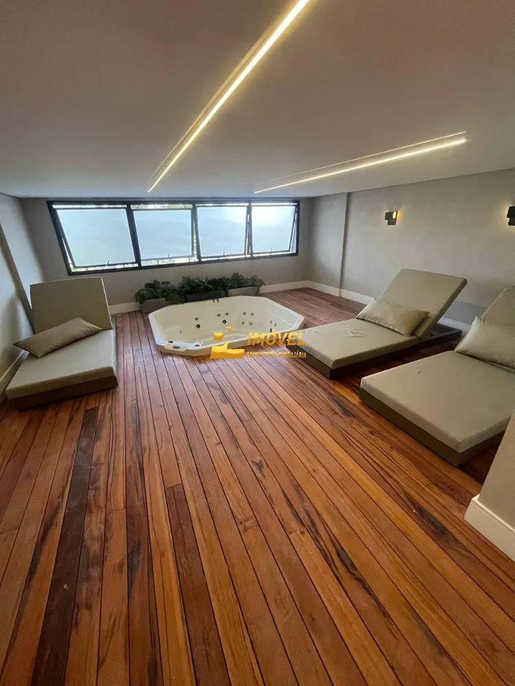 Apartamento à venda com 4 quartos, 244m² - Foto 4