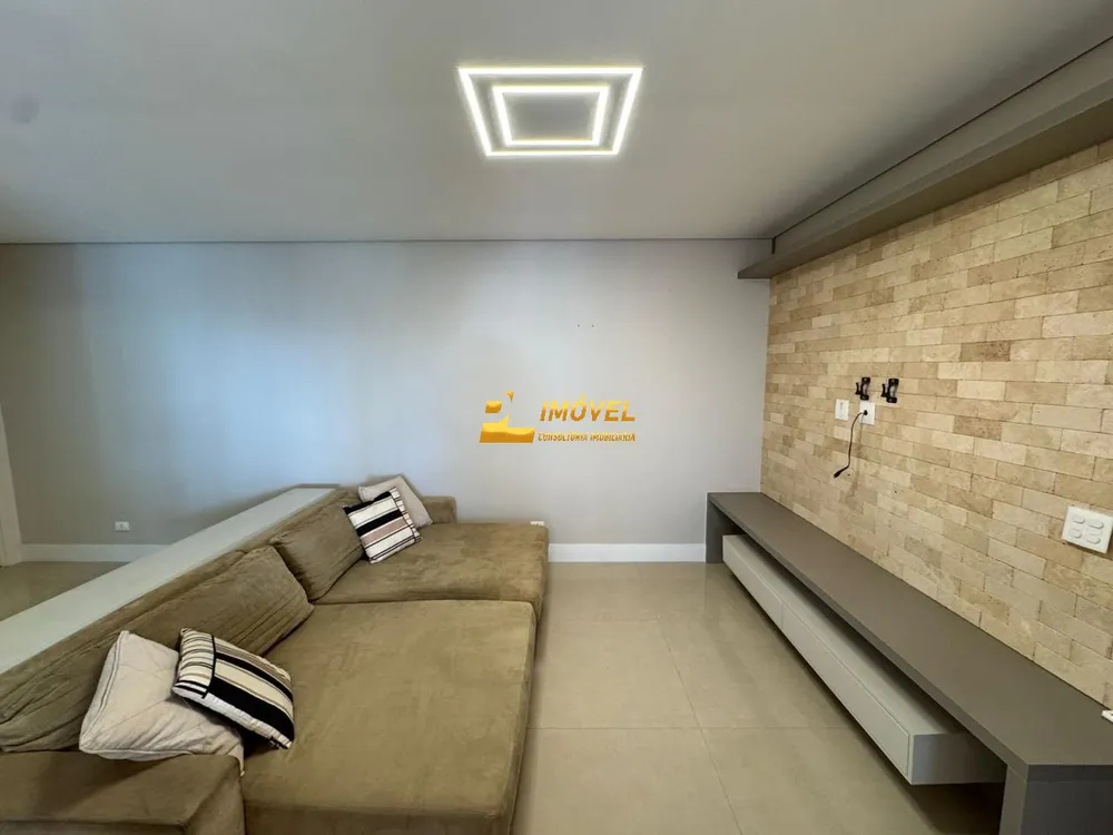 Apartamento, 3 quartos, 131 m² - Foto 2