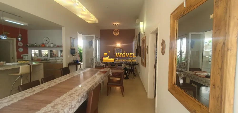 Casa, 3 quartos, 303 m² - Foto 1