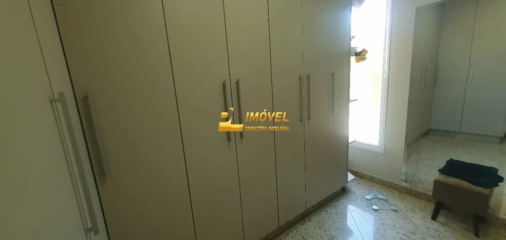 Casa, 3 quartos, 226 m² - Foto 10