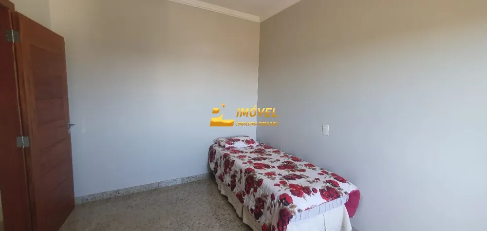Casa, 3 quartos, 226 m² - Foto 6