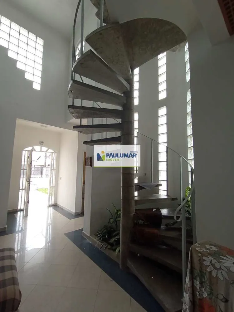 Sobrado, 4 quartos, 240 m² - Foto 4