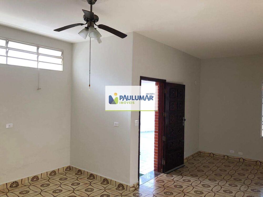 Casa, 5 quartos, 272 m² - Foto 1