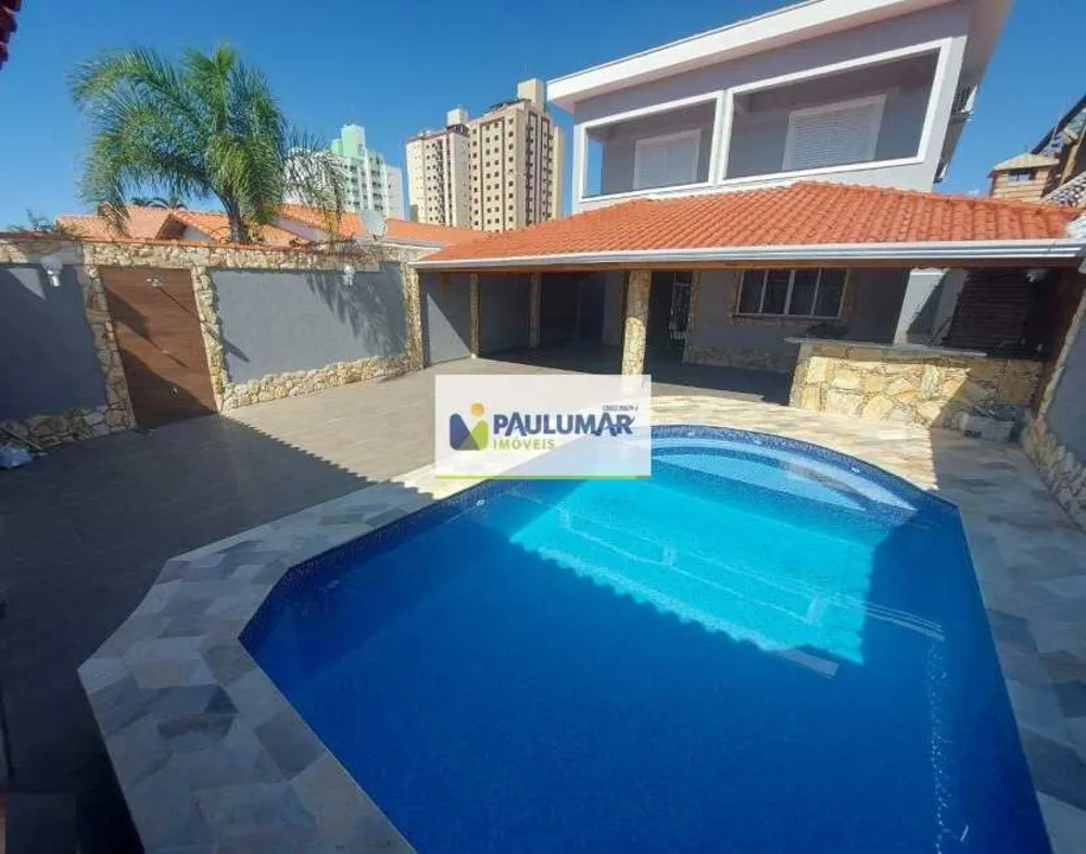 Sobrado, 5 quartos, 250 m² - Foto 1