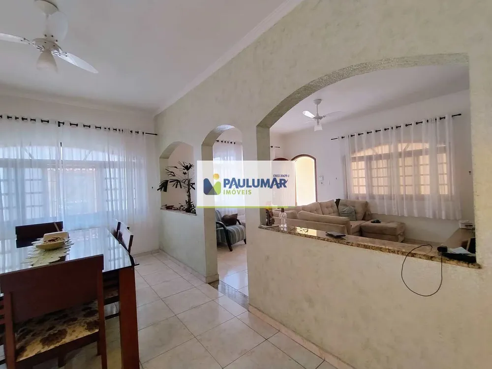 Casa, 5 quartos, 219 m² - Foto 3