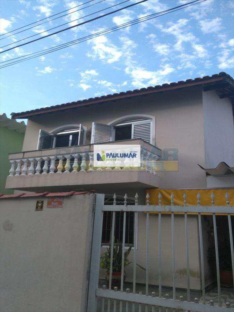 Sobrado, 3 quartos, 200 m² - Foto 1