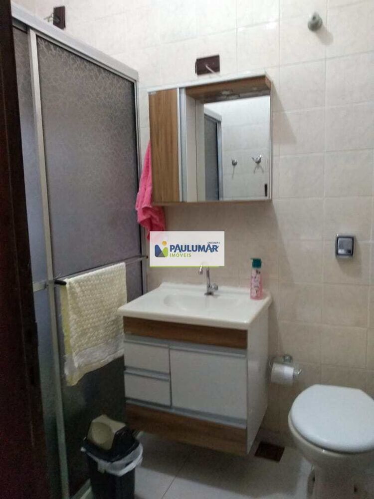 Casa à venda com 4 quartos, 220m² - Foto 8