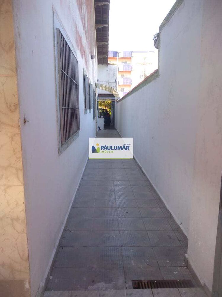 Casa à venda com 4 quartos, 220m² - Foto 11