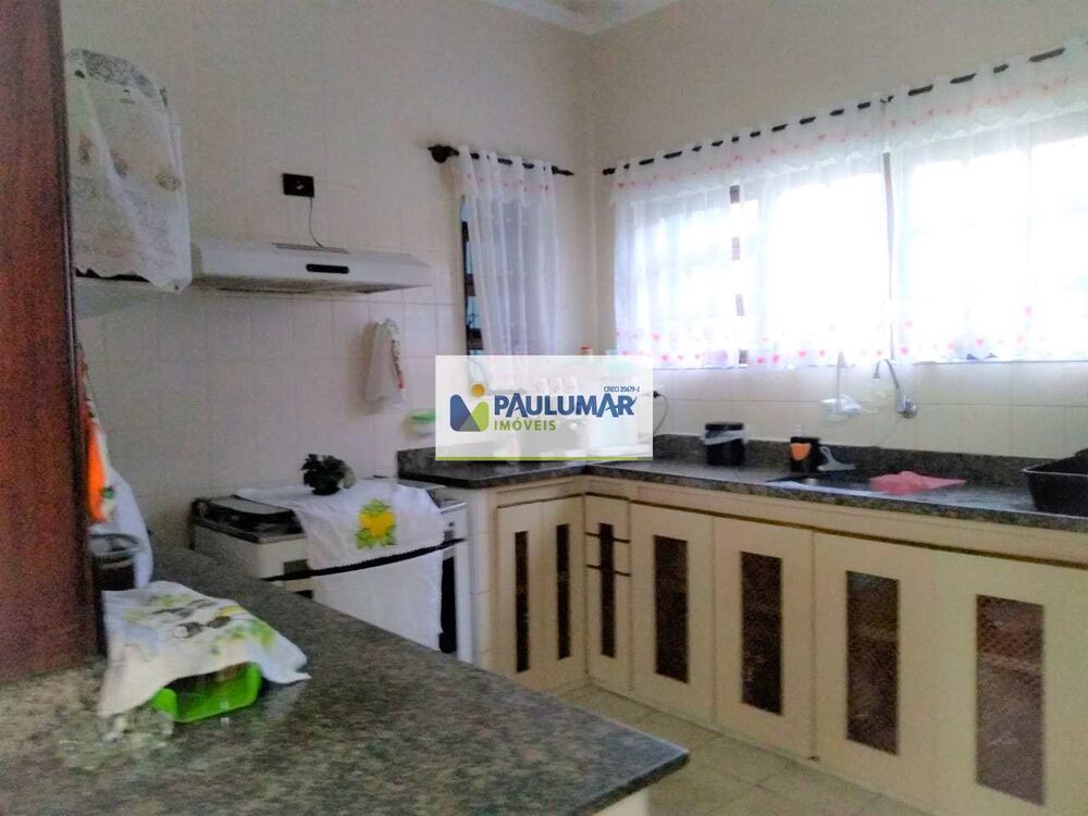 Casa à venda com 4 quartos, 220m² - Foto 4