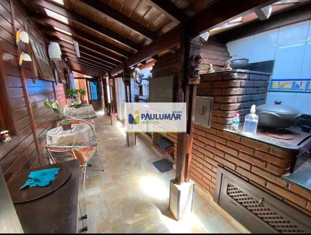 Casa, 4 quartos, 240 m² - Foto 11