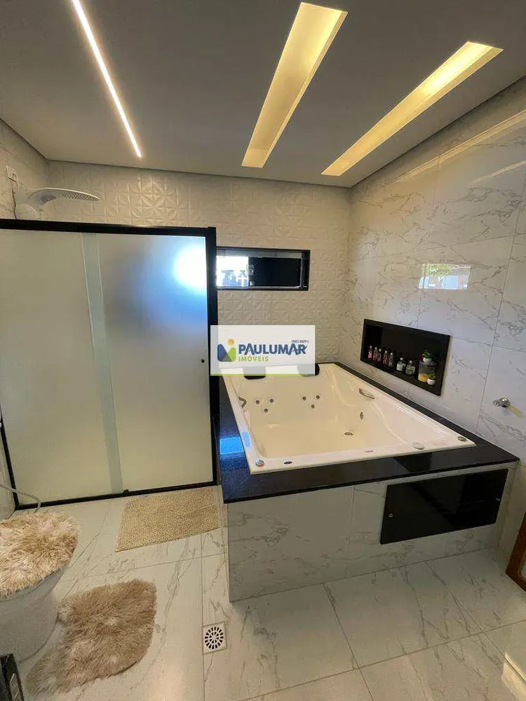 Sobrado, 8 quartos, 450 m² - Foto 4