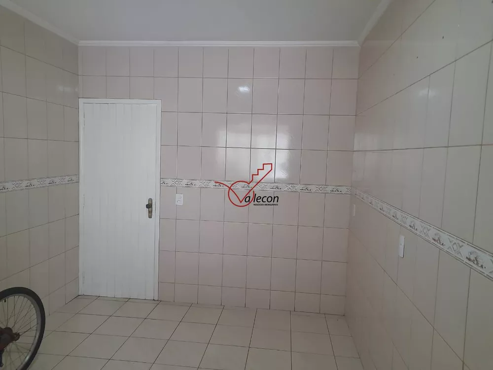 Casa, 3 quartos, 200 m² - Foto 1