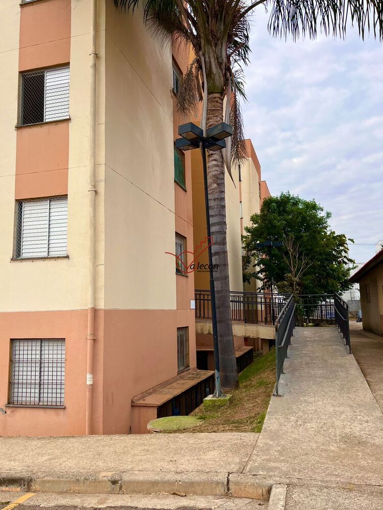 Apartamento à venda com 2 quartos, 70m² - Foto 15