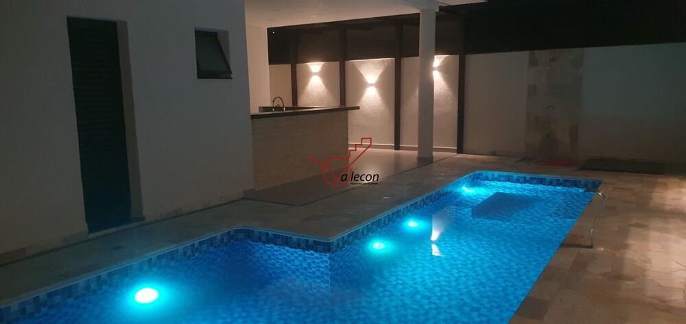 Casa, 3 quartos, 179 m² - Foto 1