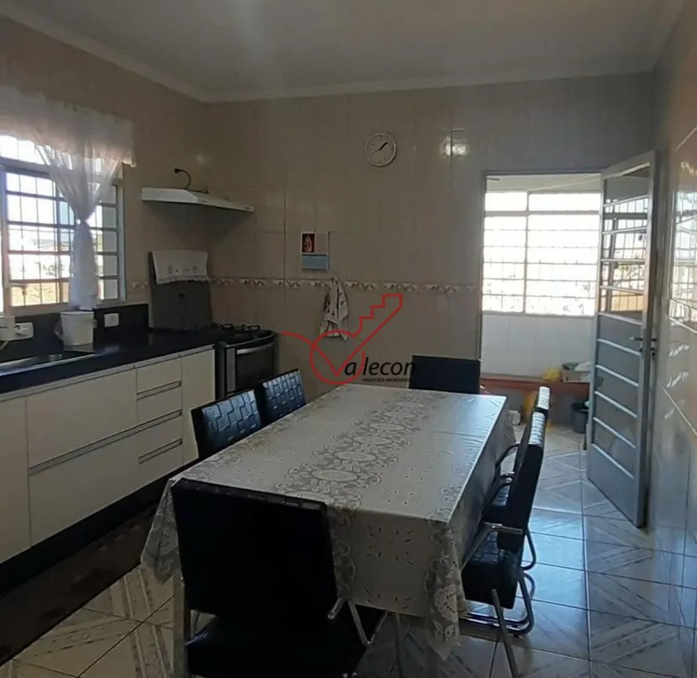 Casa, 3 quartos, 161 m² - Foto 1