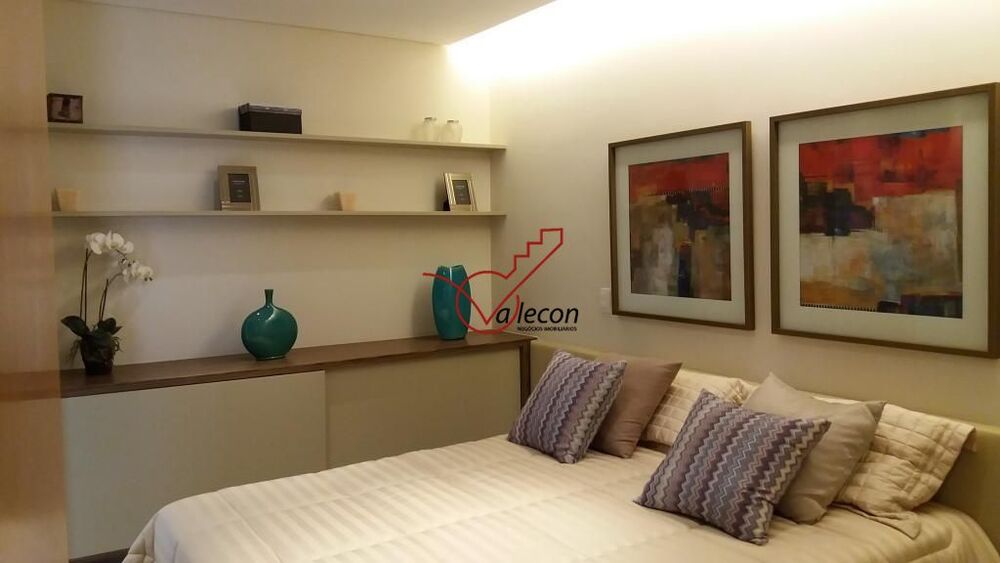 Apartamento à venda com 3 quartos, 97m² - Foto 2