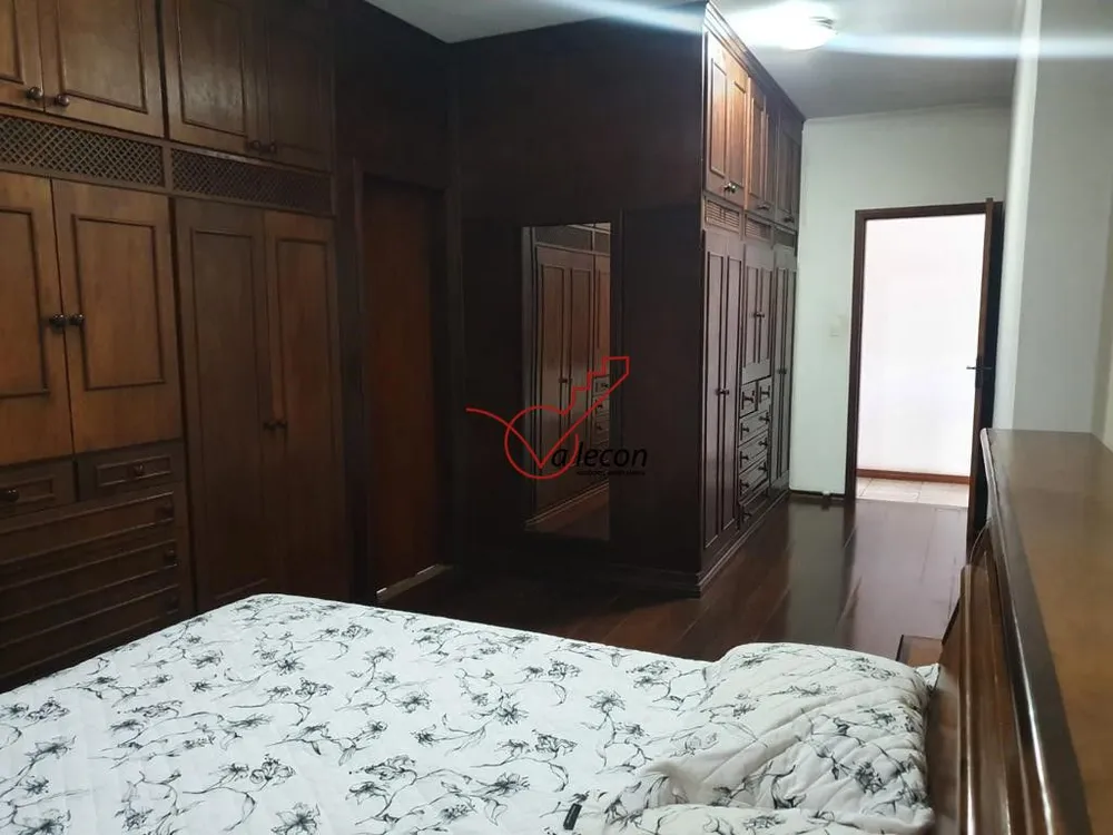 Casa, 3 quartos, 237 m² - Foto 13