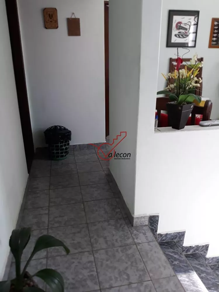 Sobrado à venda com 4 quartos, 100m² - Foto 3